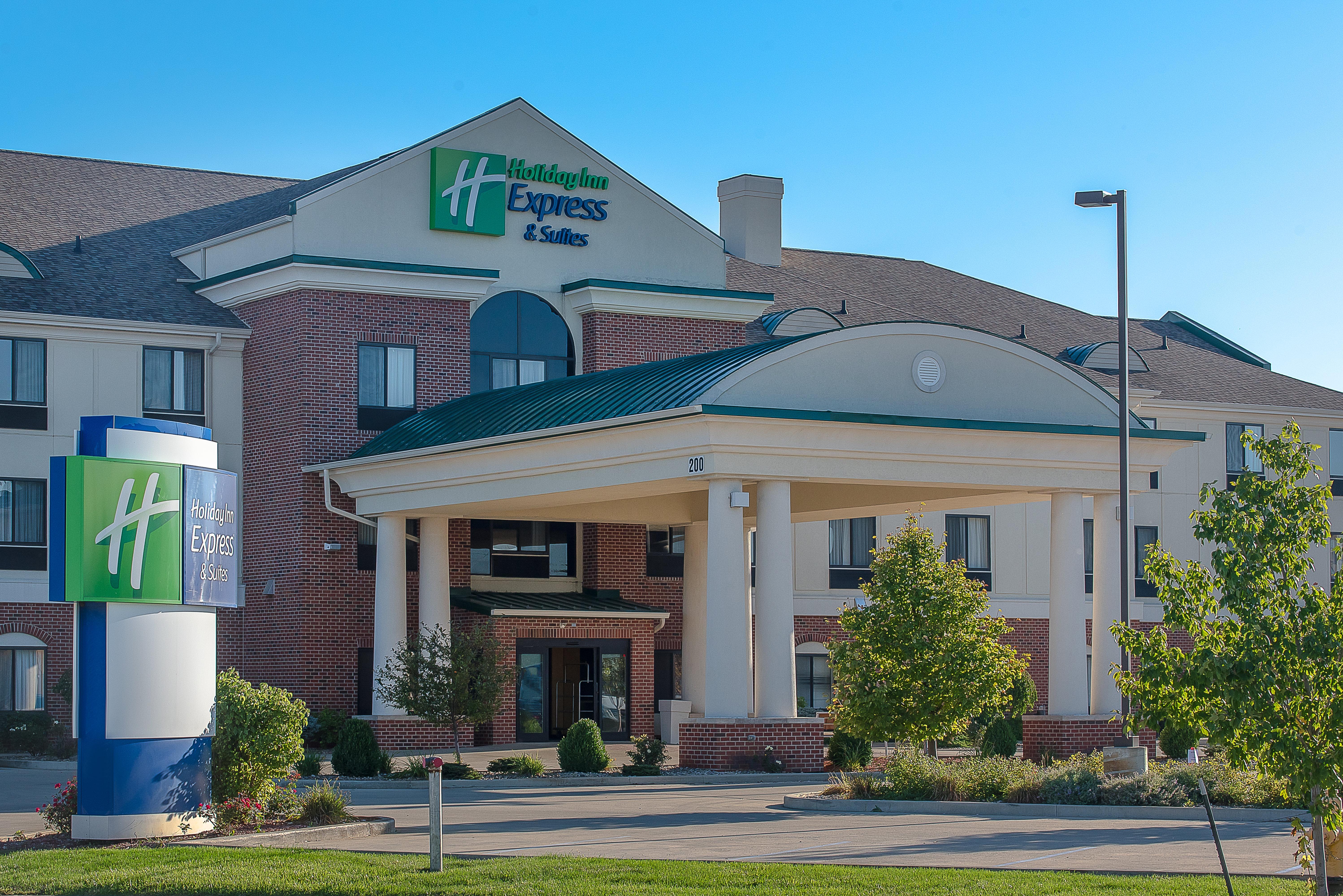 Holiday Inn Express And Suites Lafayette East By Ihg Buitenkant foto