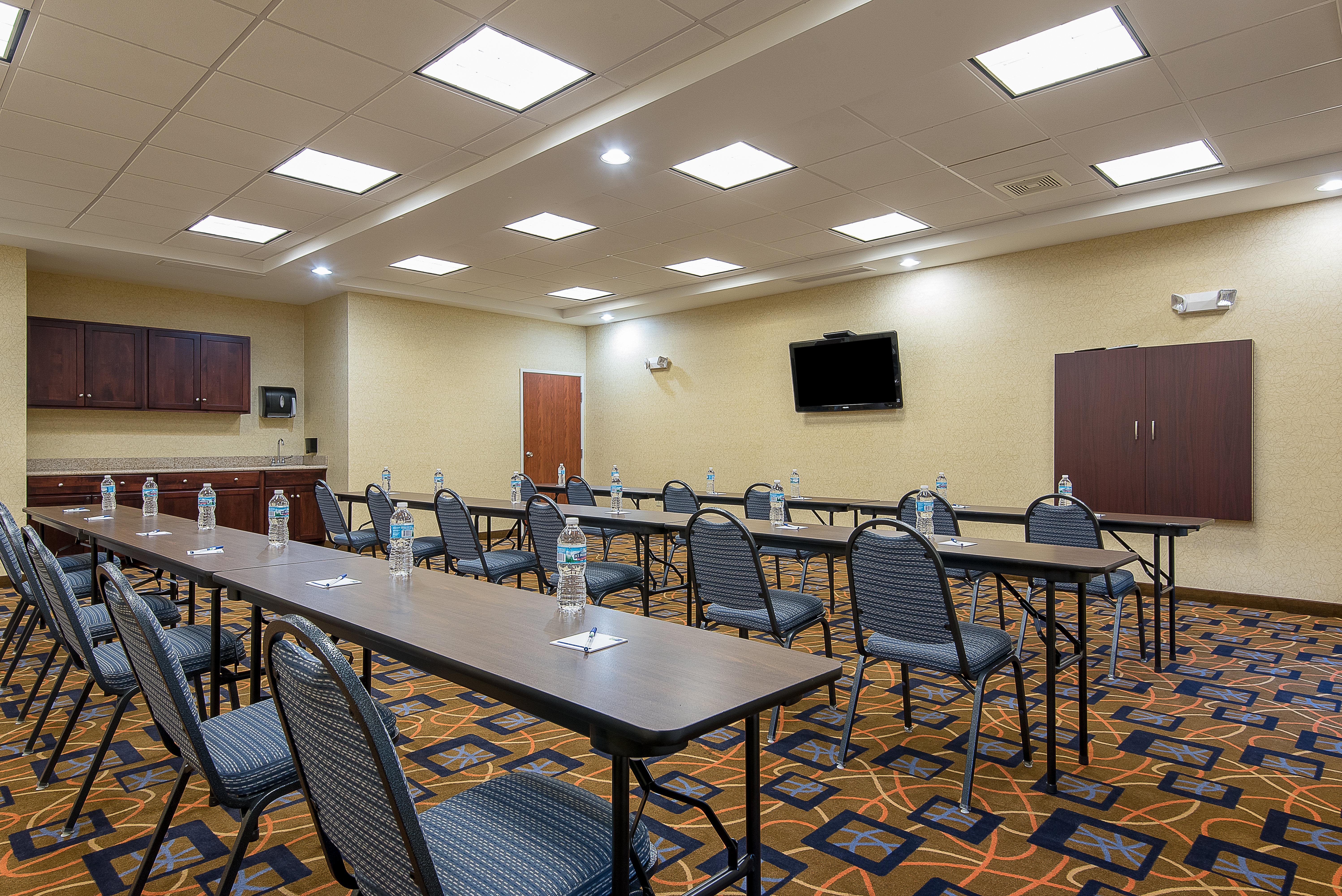 Holiday Inn Express And Suites Lafayette East By Ihg Buitenkant foto