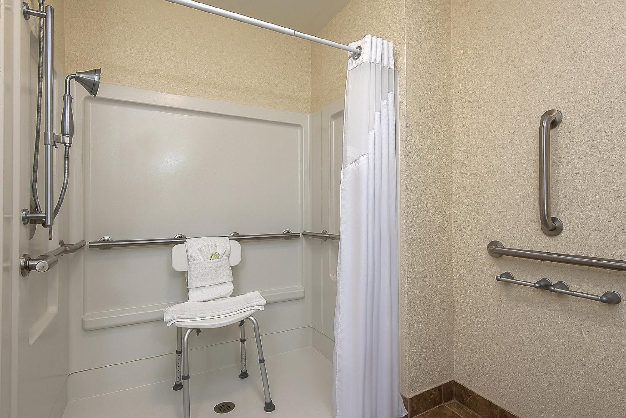 Holiday Inn Express And Suites Lafayette East By Ihg Buitenkant foto